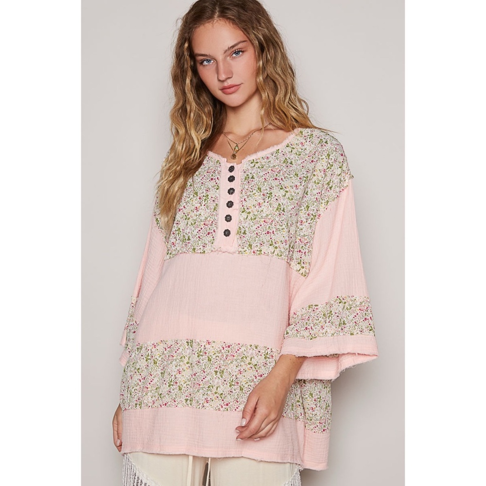 POL Floral Contrast 3/4 Sleeve Cotton Tunic Top in Light Pink - Picture 6 of 6